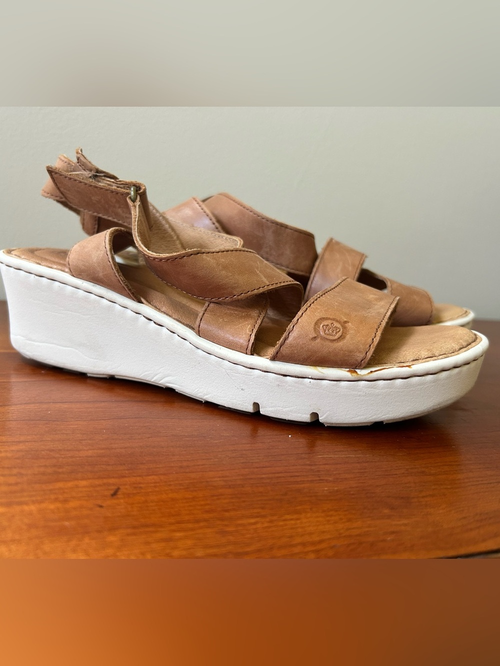 Born Tan Leather Wedge Sandals with White Platform 8M